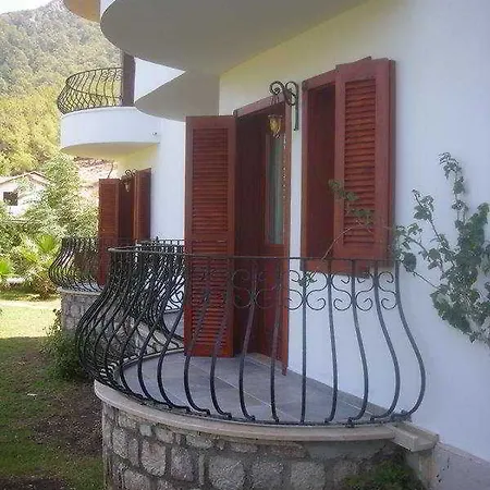 Serendip Select Szálloda 4*